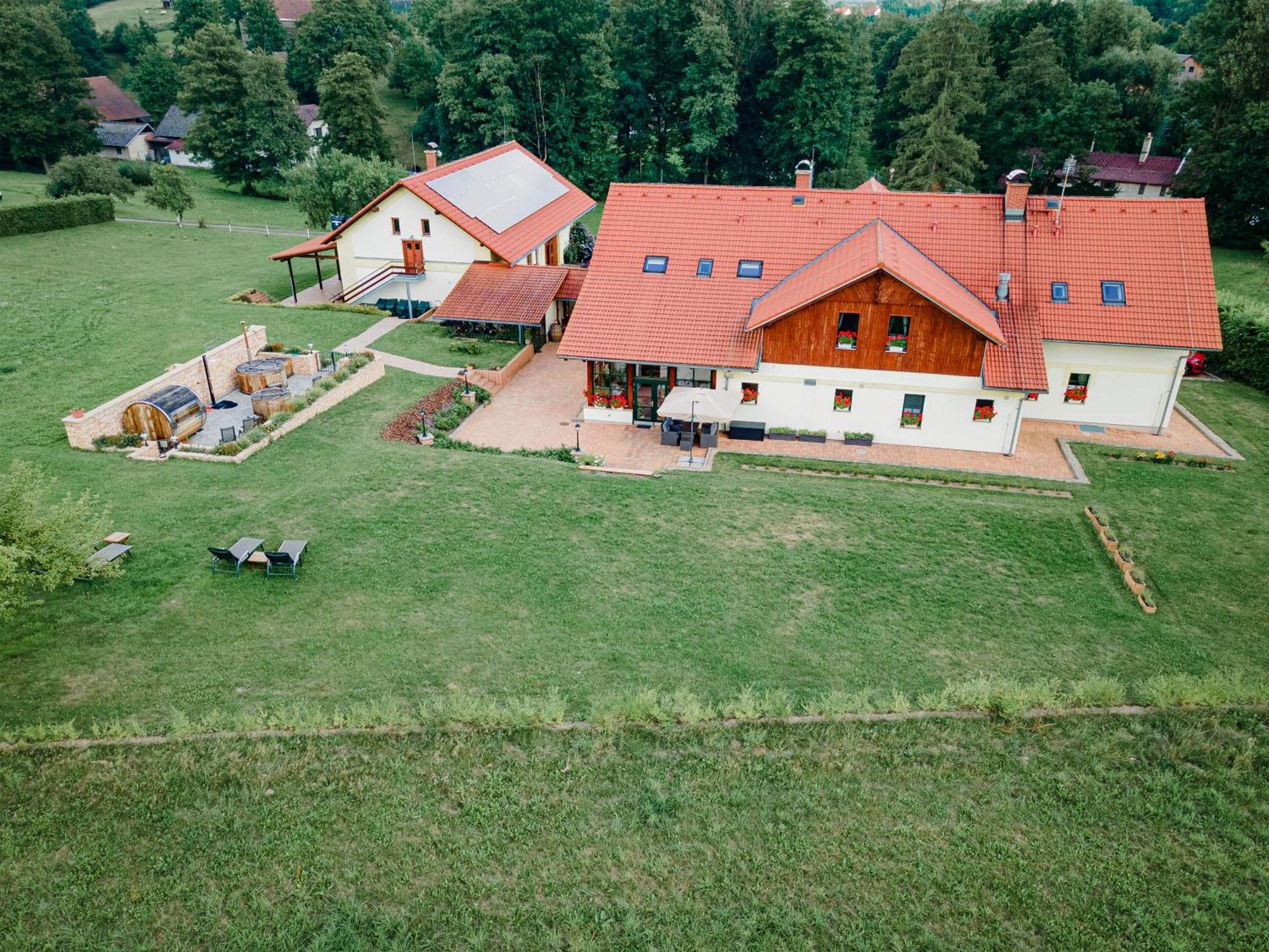 Hotel Venclův statek Javornice Exteriér fotografie